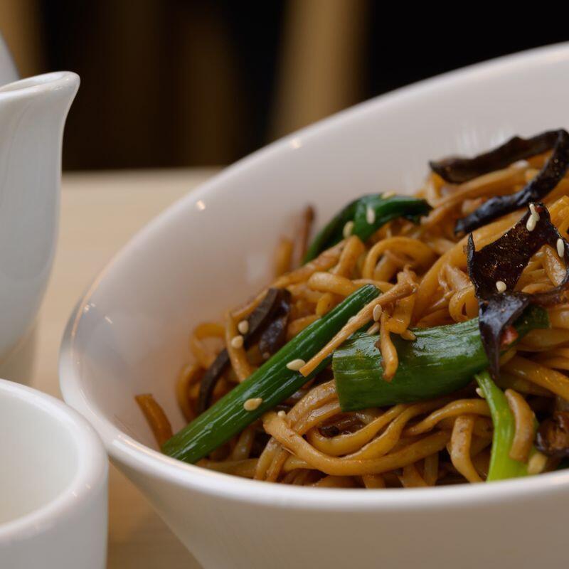 ASSORTED MUSHROOM NOODLES
