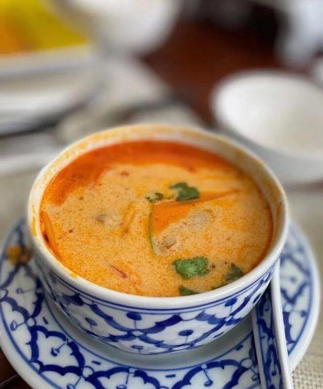 TOM KHA GAI
